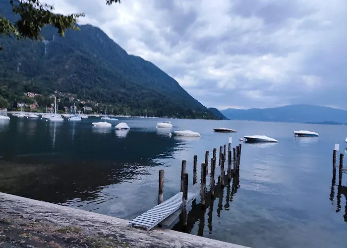 Natura Tra Bosco E Castelveccana